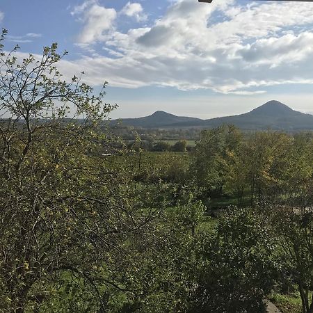 Eszter-Ház Hotel Kisapati Kültér fotó